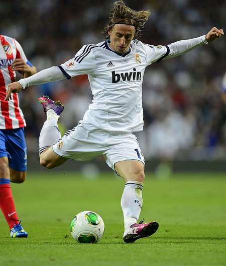 滑手扮关公成都街头玩滑板