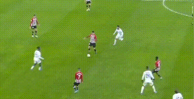 巴萨遭遇危险对手！法兰克福进攻凶猛防守漏洞百出，欧冠生死战提前上演